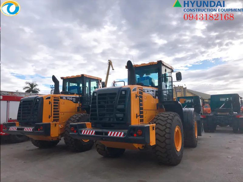Máy Xúc Lât Hyundai