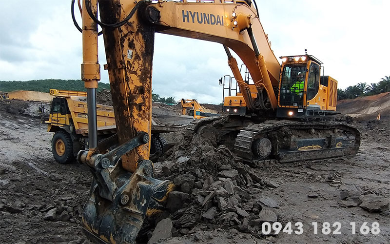 Máy xúc Hyundai giá tốt - Chất lượng hàng đầu tại Việt Nam