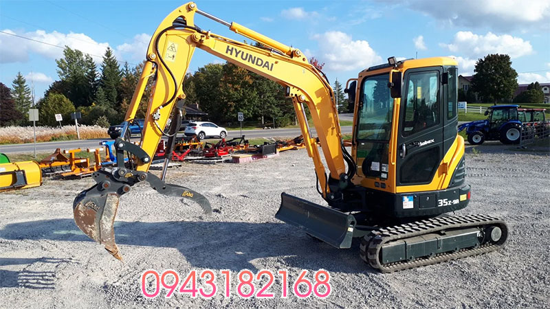 Máy Xúc Đào Bánh Xích Hyundai R35Z-9A - Hiệu Suất Ưu Việt và Độ Bền Tối Đa